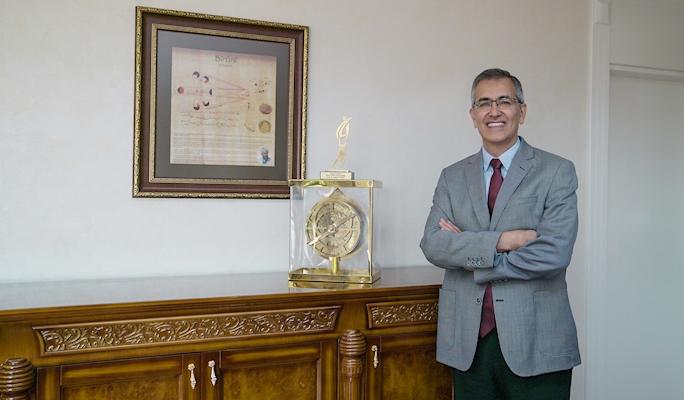 Prof. Dr. Adnan Yüksel